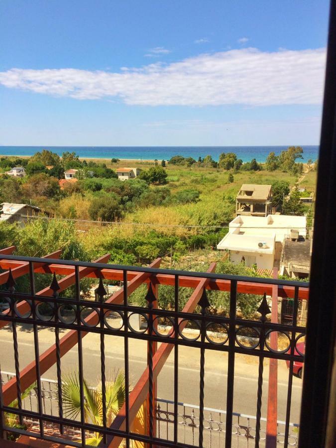 Tyrrhenian Sea Apartment Torre Faro Exterior photo